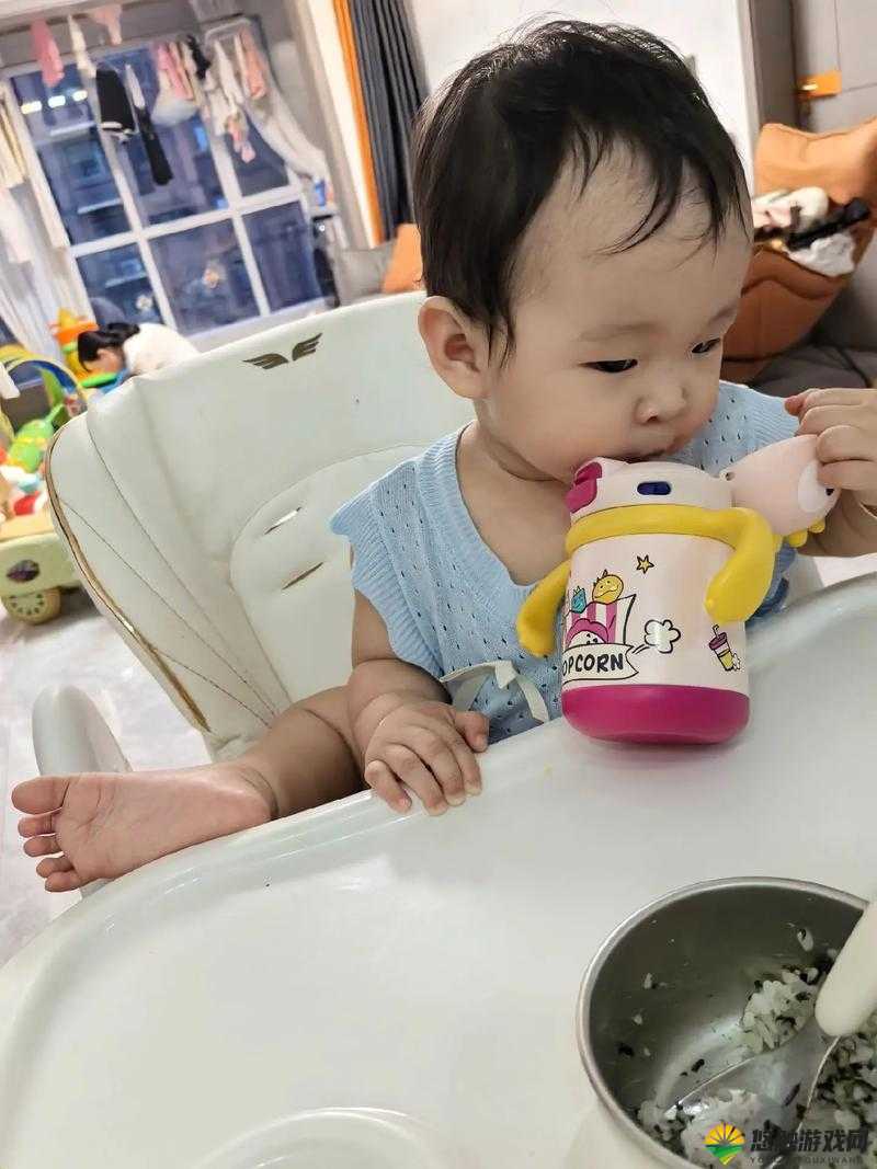 小孩晚上喂姐姐吃钢筋可以吗:这种行为到底有多危险