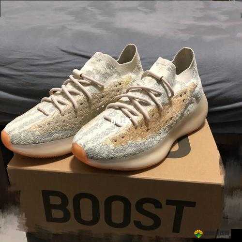 yeezy 蜜桃满天星:时尚潮流必备单品引领新潮流