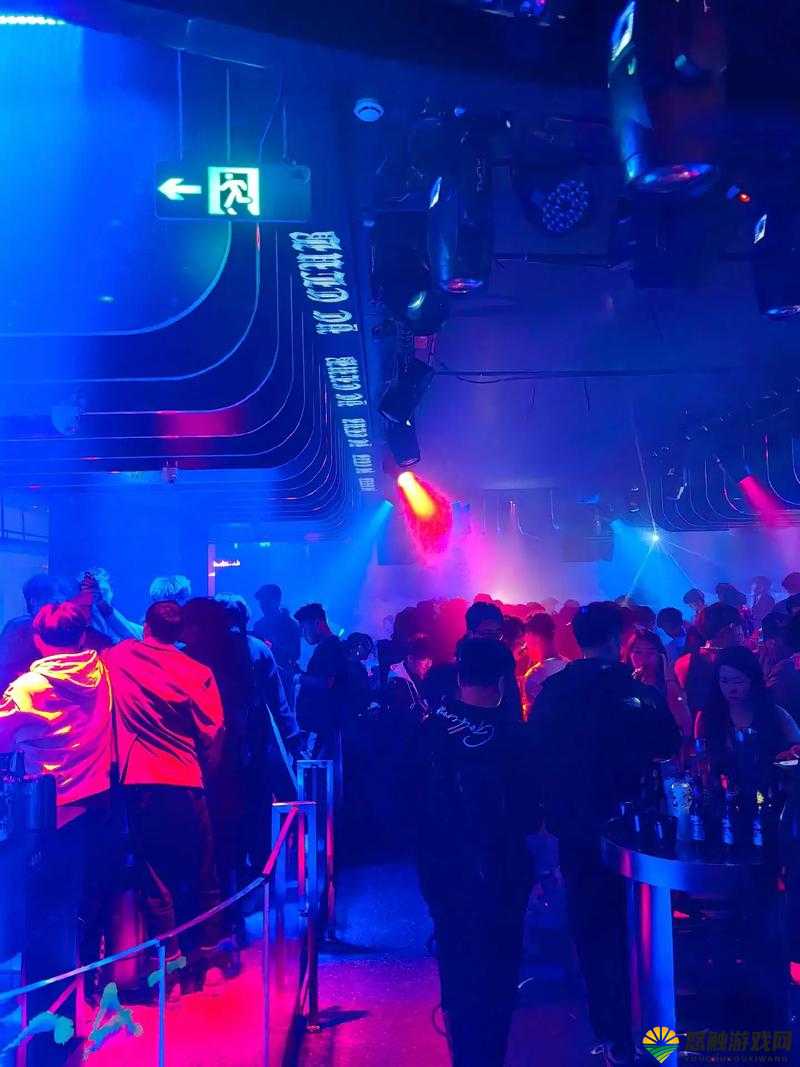 酒吧 DJ 给我避孕套,是何用意?