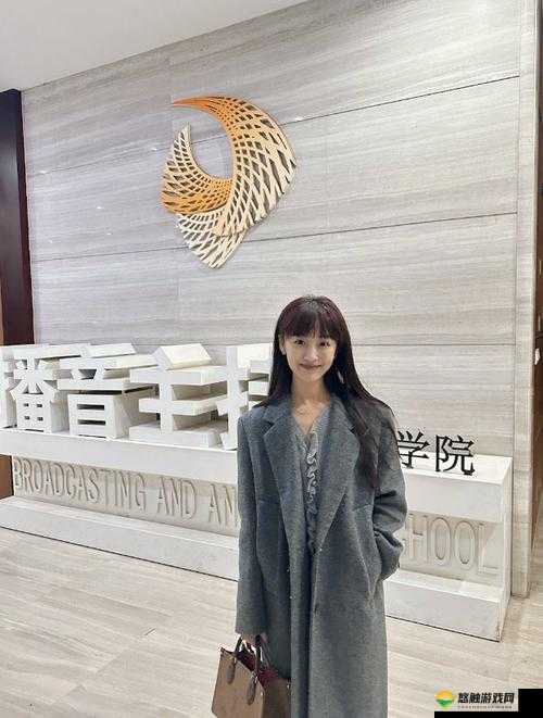 KPL 解说楠楠晒绝美冰川旅行照震撼呈现