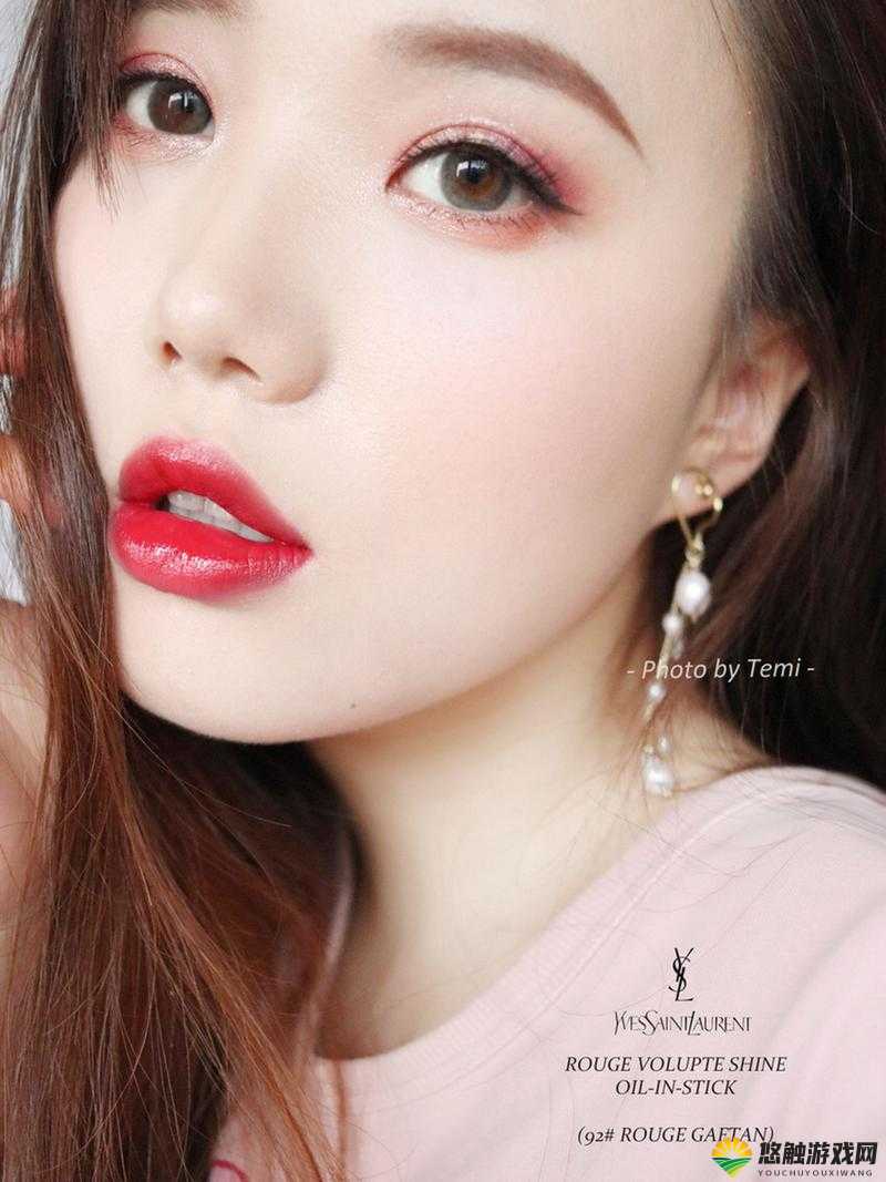 YSL 蜜桃色国产，让你拥有甜美妆容