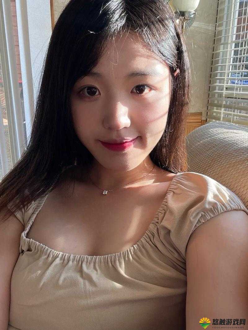 你与她的偷窥自拍引发的隐秘故事