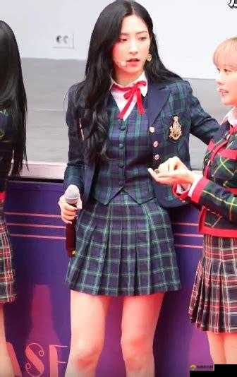 周妍希原片:最美人鱼公主