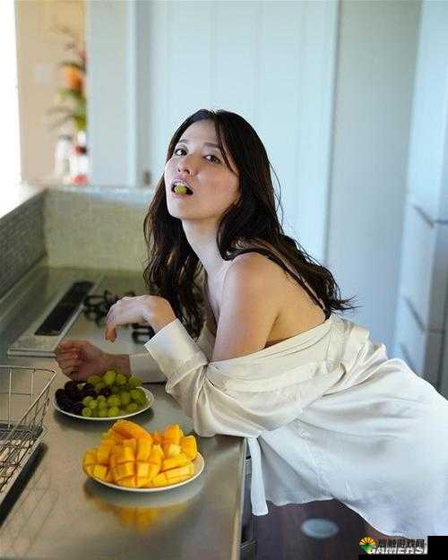 暴乳人妻不伦旅行：一场禁忌的刺激之旅