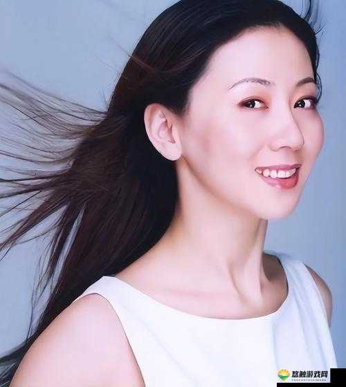 汤芳绝美写真展现独特艺术魅力