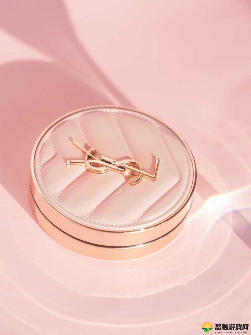 YSL 蜜桃色成年人网：探索粉色蜜桃的诱惑与激情