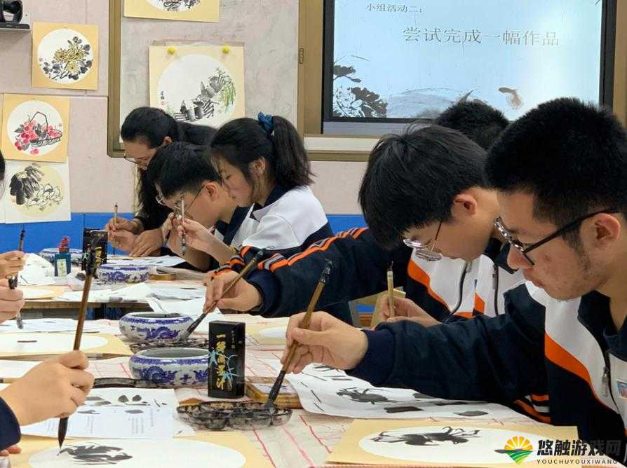 探索人艺美术的独特魅力：如何通过传统与现代结合提升艺术创作技巧与审美体验？