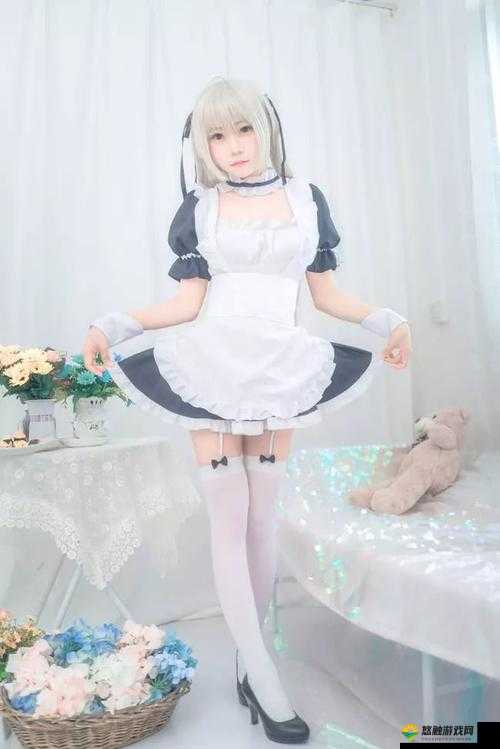 白丝女仆装捆绑风格写真：探索独特时尚魅力的视觉盛宴