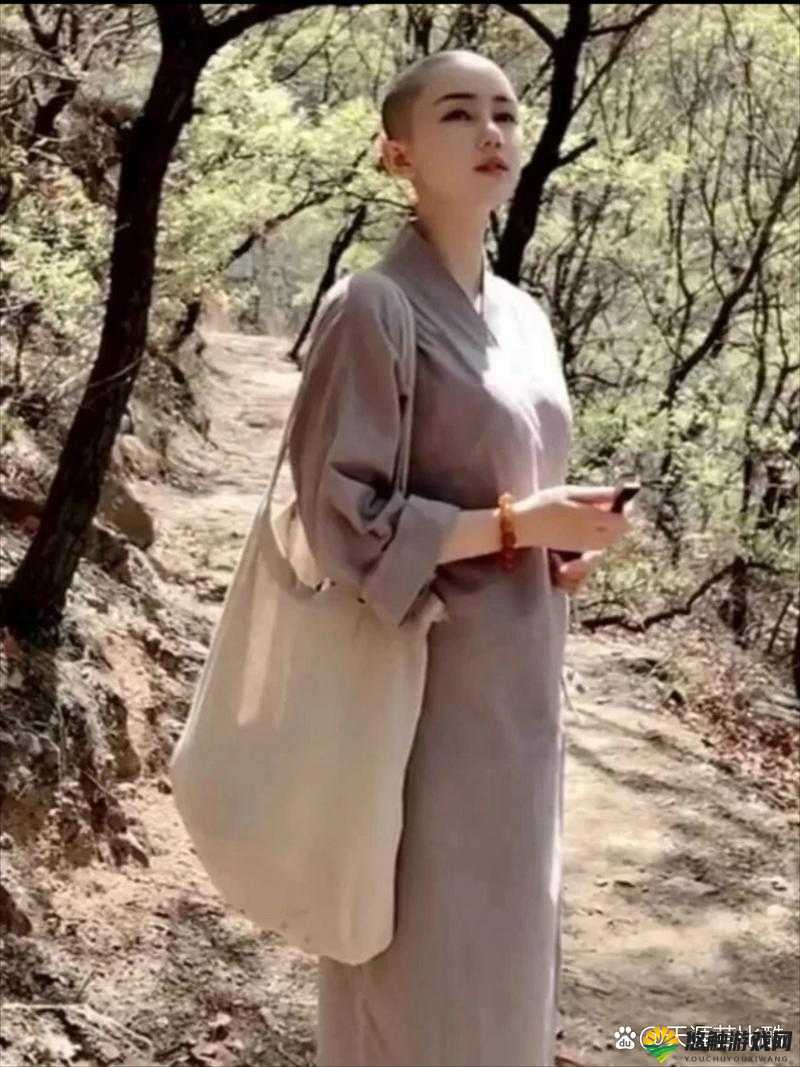 小尼姑在尼姑庵中有着怎样独特的角色特点？探秘尼姑庵中小尼姑的生活与故事