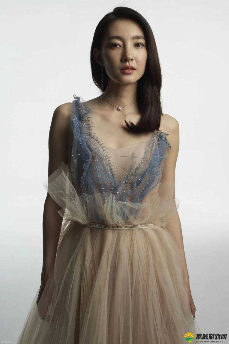 王丽坤为何备受关注？她的演艺生涯与经典作品有哪些值得深挖？
